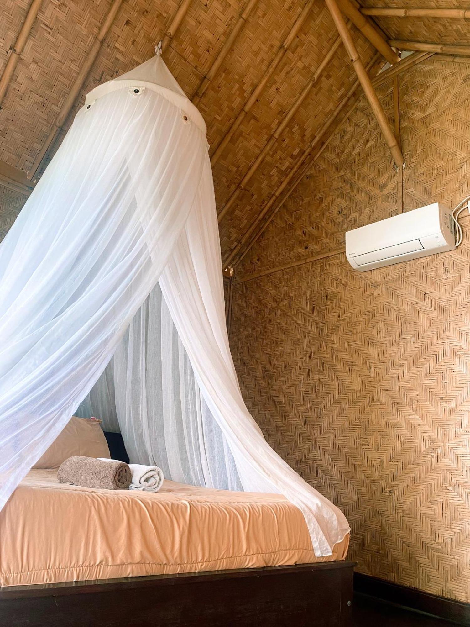 Pondok Bamboo Villa Batununggul Luaran gambar